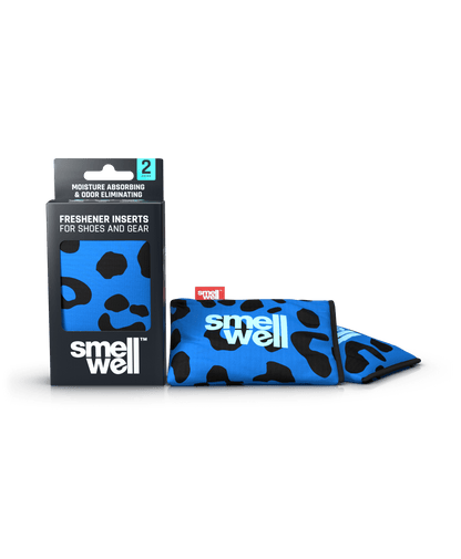 A package of SmellWell Active - Leopard Blue and 2 SmellWell Active - Leopard Blue freshener inserts bags next to it