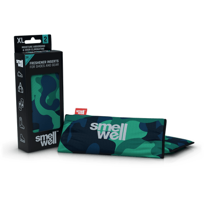 A package of SmellWell Active XL - Camo Grey from an angle and 2 SmellWell Active XL - Camo Grey freshener inserts bags next to it